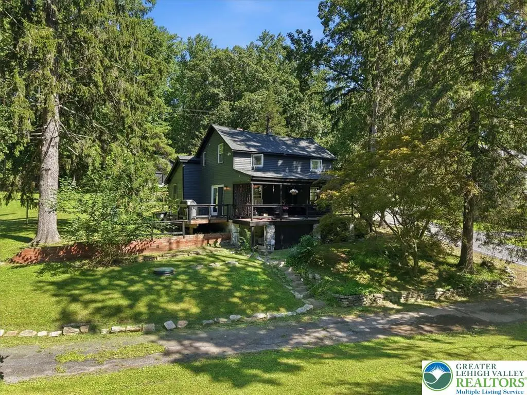 1408 Fox Gap Road, Upper Mount Bethel, PA 18013 - #1