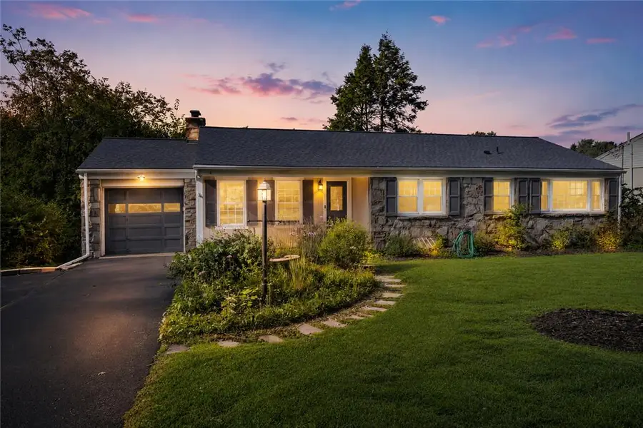 205 Bridle Path Road, Bethlehem, PA 18017 - #2
