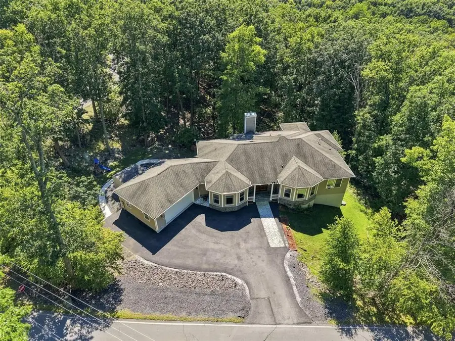 1007 Hampstead Road, Saw Creek, PA 18324 - #2