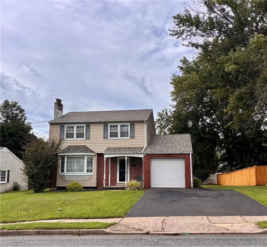 712 Wissahickon Avenue, Lansdale, PA 19446 - #2