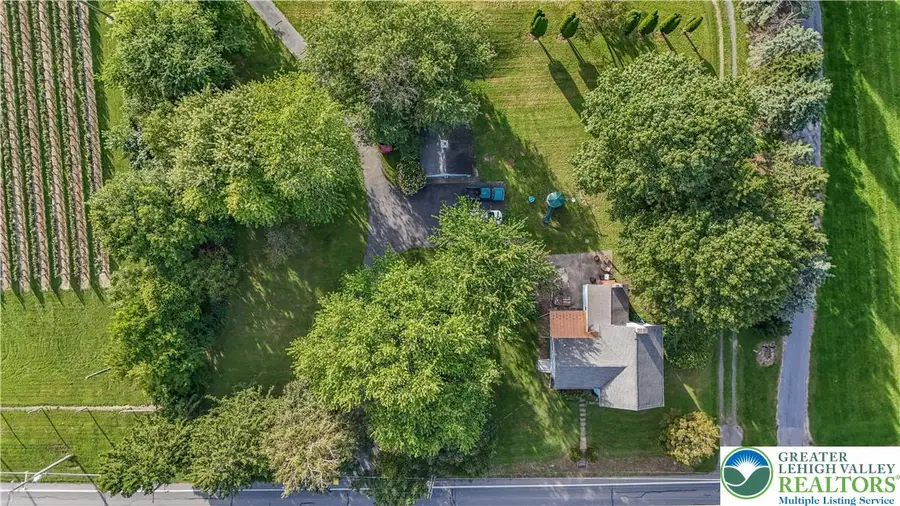 300 S Delaware Drive, Upper Mount Bethel, PA 18343 - #2