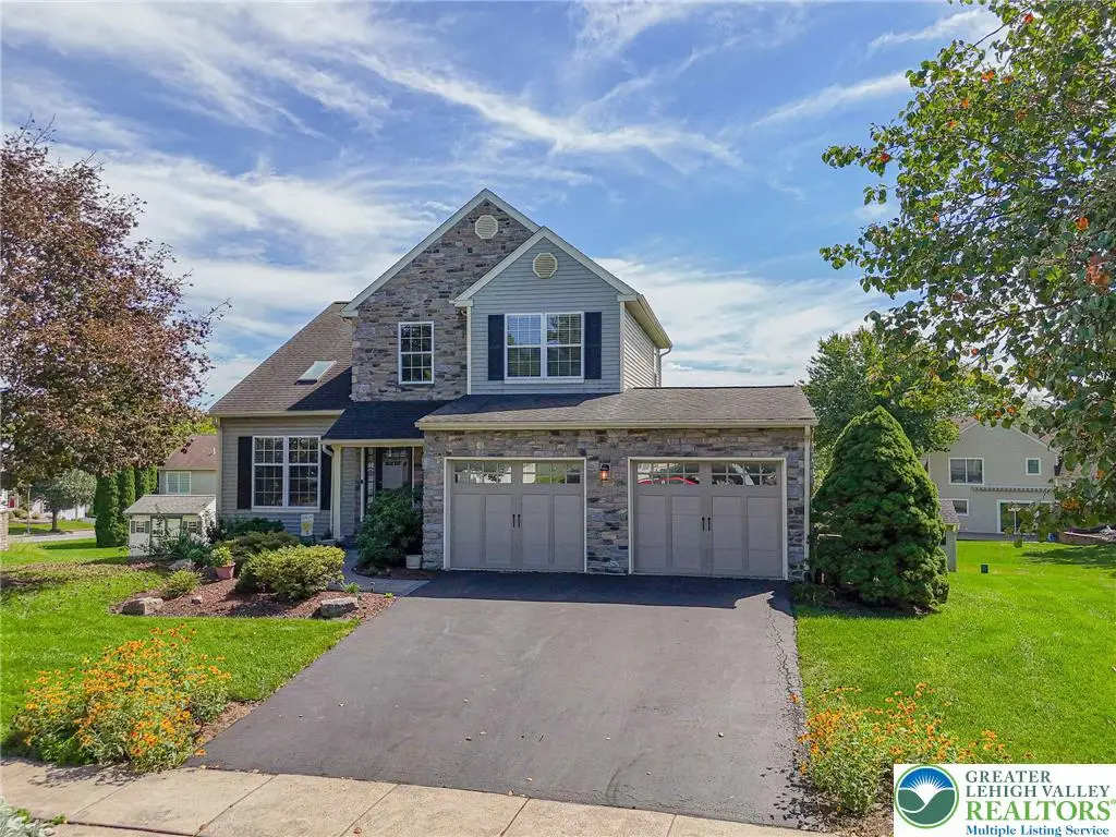 3226 Prydun Drive, Hokendauqua, PA 18052 - #1
