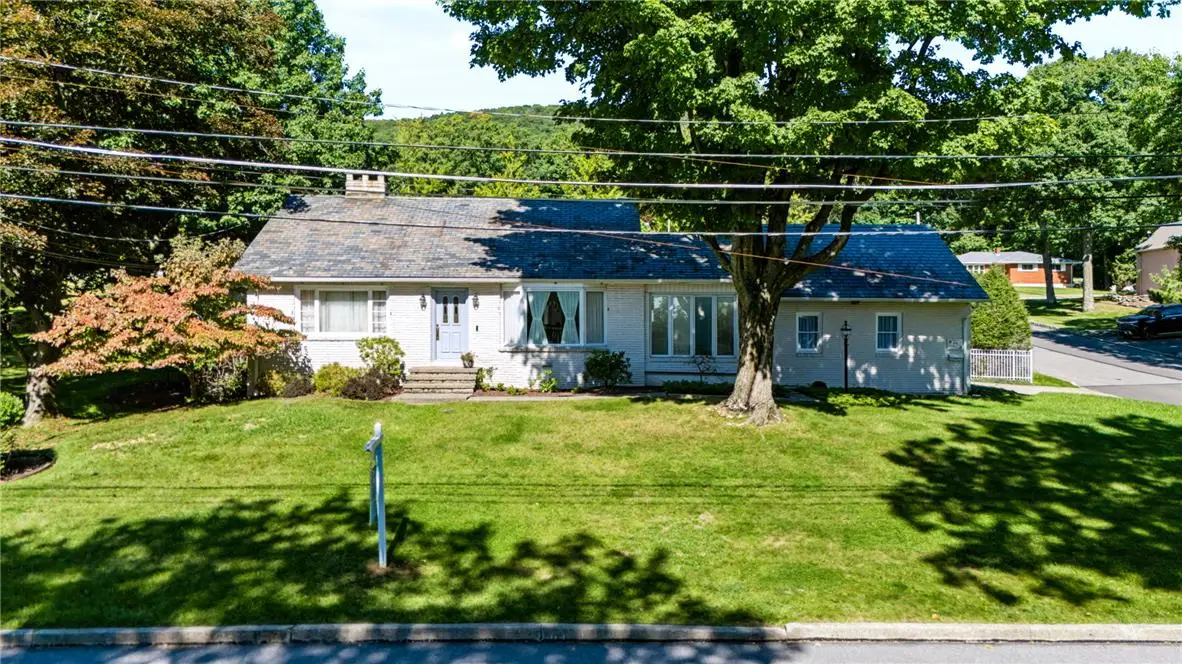 203 Vine Street, Pen Argyl, PA 18072 - #1