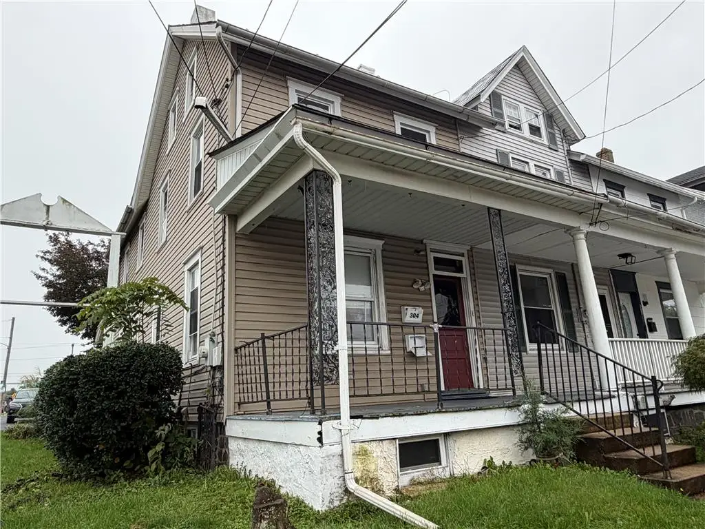 302 E Fairview Street, Coopersburg, PA 18036 - #1