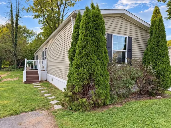 1008 Cherry Tree Crossing, Upper Macungie Twp, PA 18031
