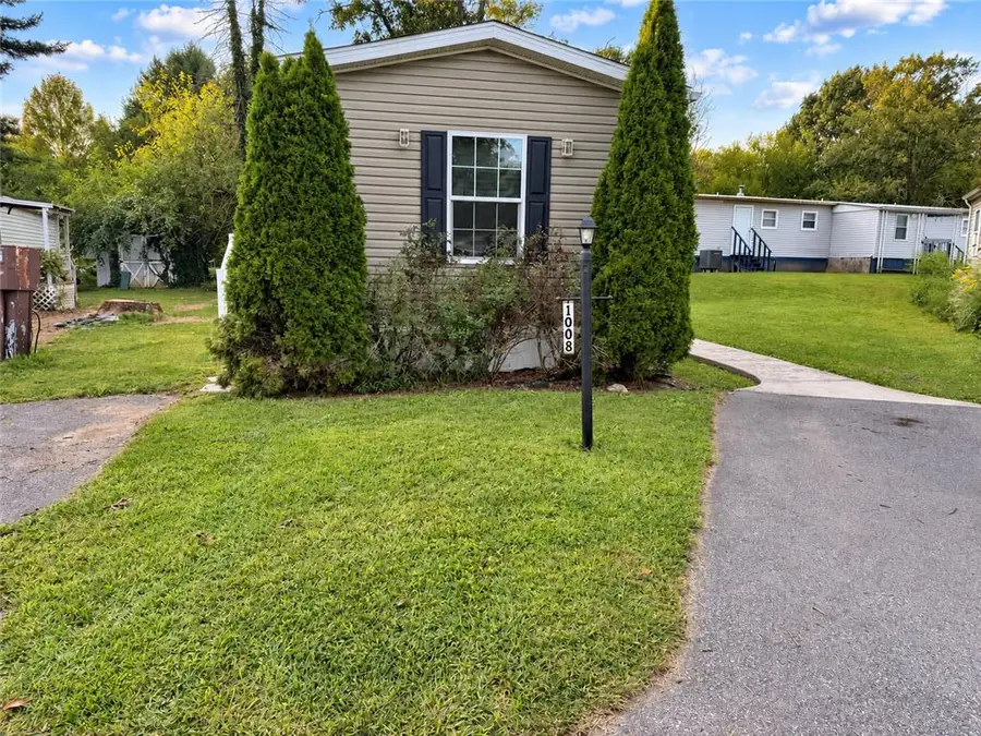 1008 Cherry Tree Crossing, Breinigsville, PA 18031 - #2