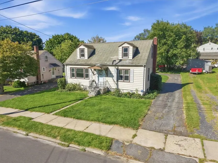 170 S New Street, Nazareth, PA 18064 - #2