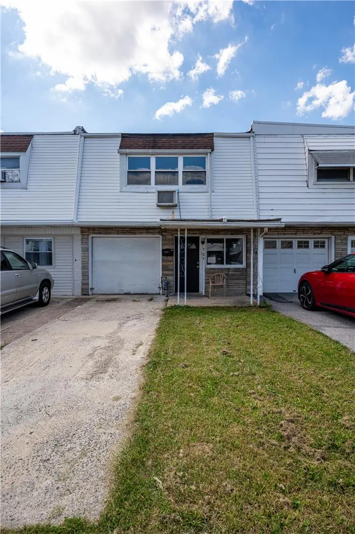 724 N Lacrosse Street, Allentown, PA 18109 - #1