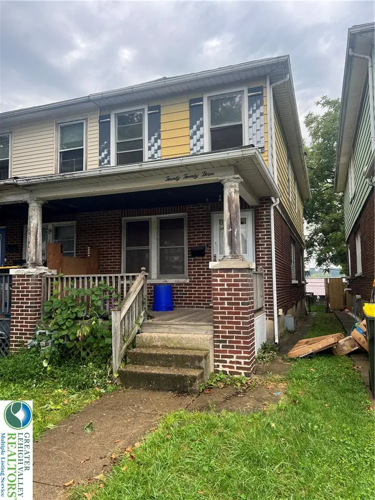 2023 Ferry Street, Wilson, PA 18042 - #1