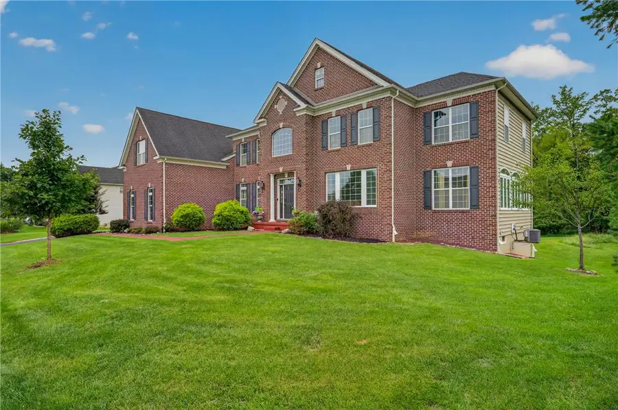6100 Blue Belle Drive, Upper Saucon, PA 18034 - #2