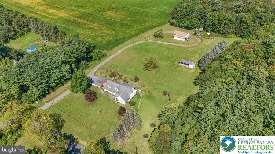 2415 Stagecoach Road W, Towamensing, PA 18071 - #3