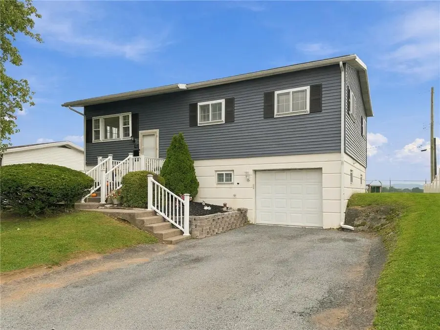 723 Circle Drive, Catasauqua, PA 18032 - #3