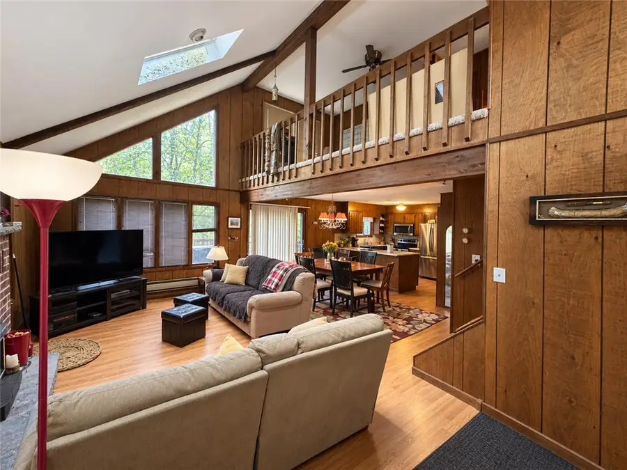 107 Lake Drive W, Clifton, PA 18424 - #2