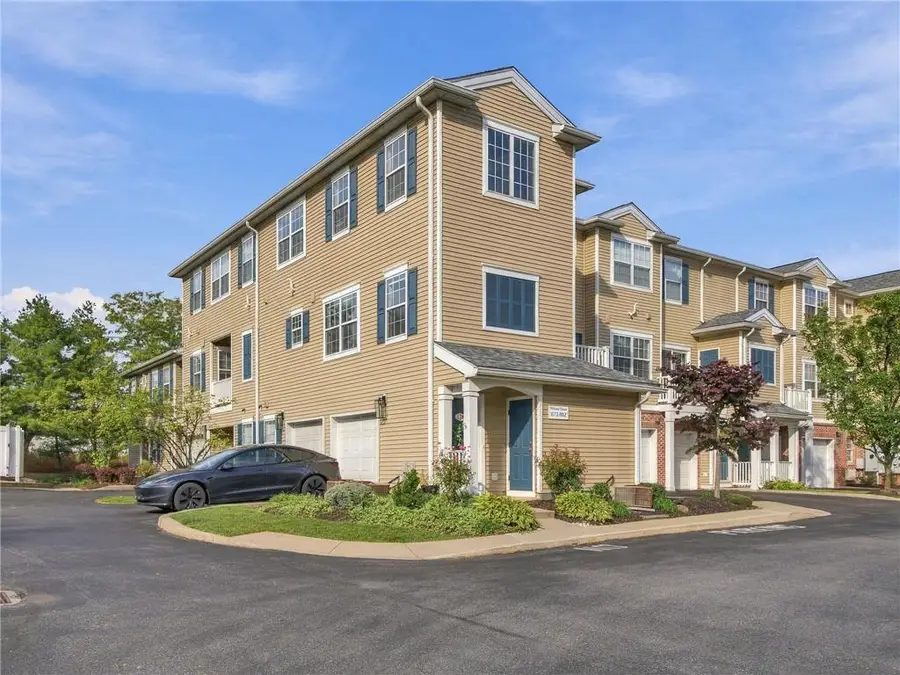 876 Nittany Court #C439, South Whitehall, PA 18104 - #2