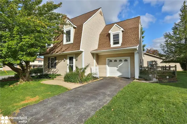 1862 Falcon Drive, Bethlehem City, PA 18017