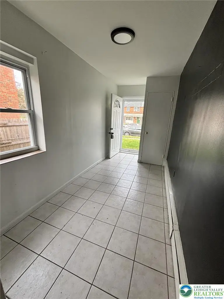 682 W Brookdale Street, Allentown, PA 18103 - #3