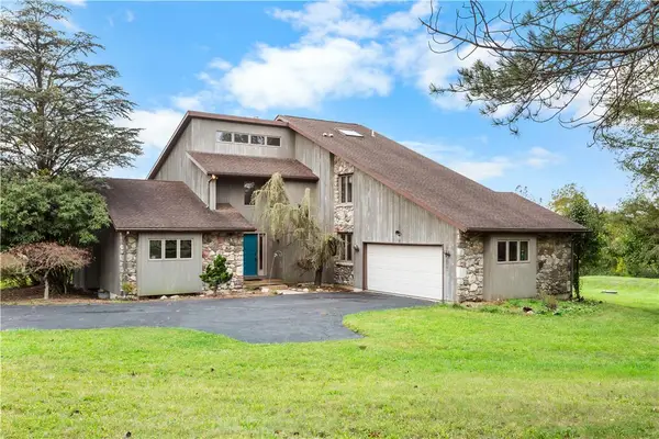 377 Farmhouse Lane, Bushkill Twp, PA 18091