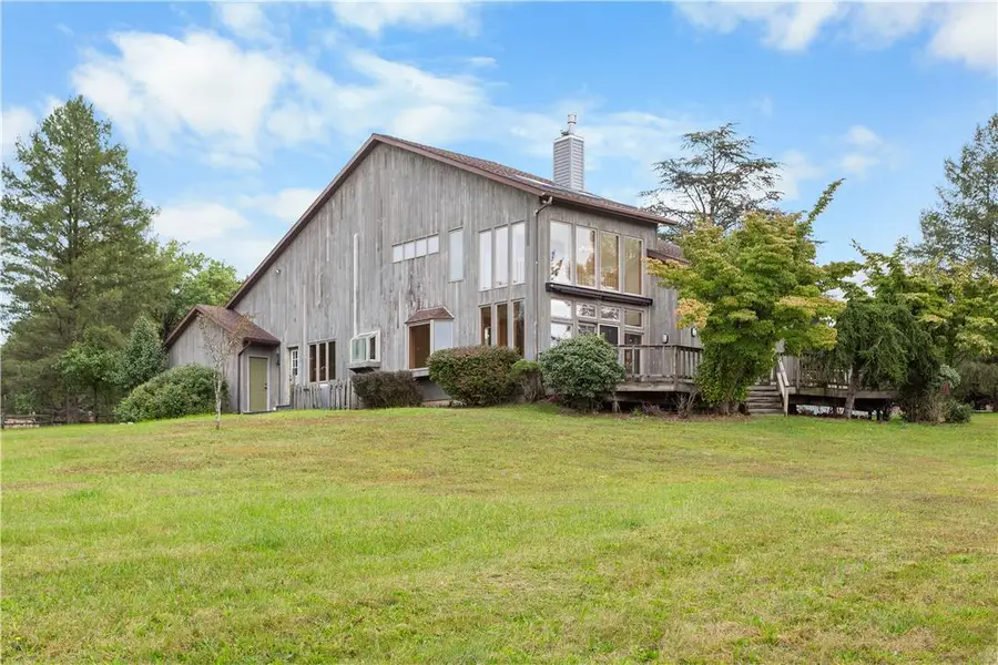 377 Farmhouse Lane, Bushkill, PA 18091 - #3