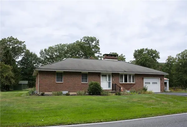 134 Bangor Junction Road, Washington Twp, PA 18013