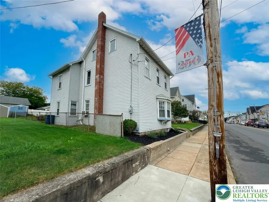 511 S Broadway, Wind Gap, PA 18091 - #3