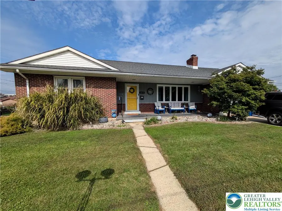 1617 W Pennsylvania Street, South Whitehall, PA 18102 - #2