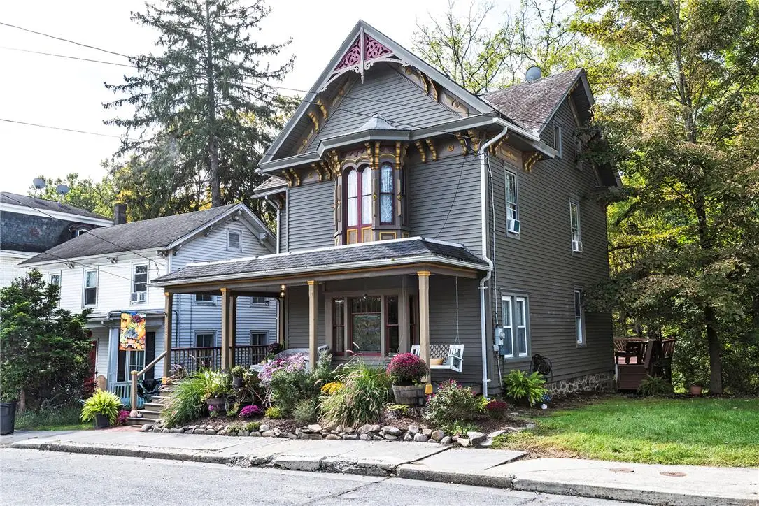 527 Delaware Avenue, Portland, PA 18343 - #1