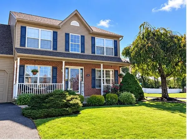 2790 Pond Drive, Easton, PA 18040