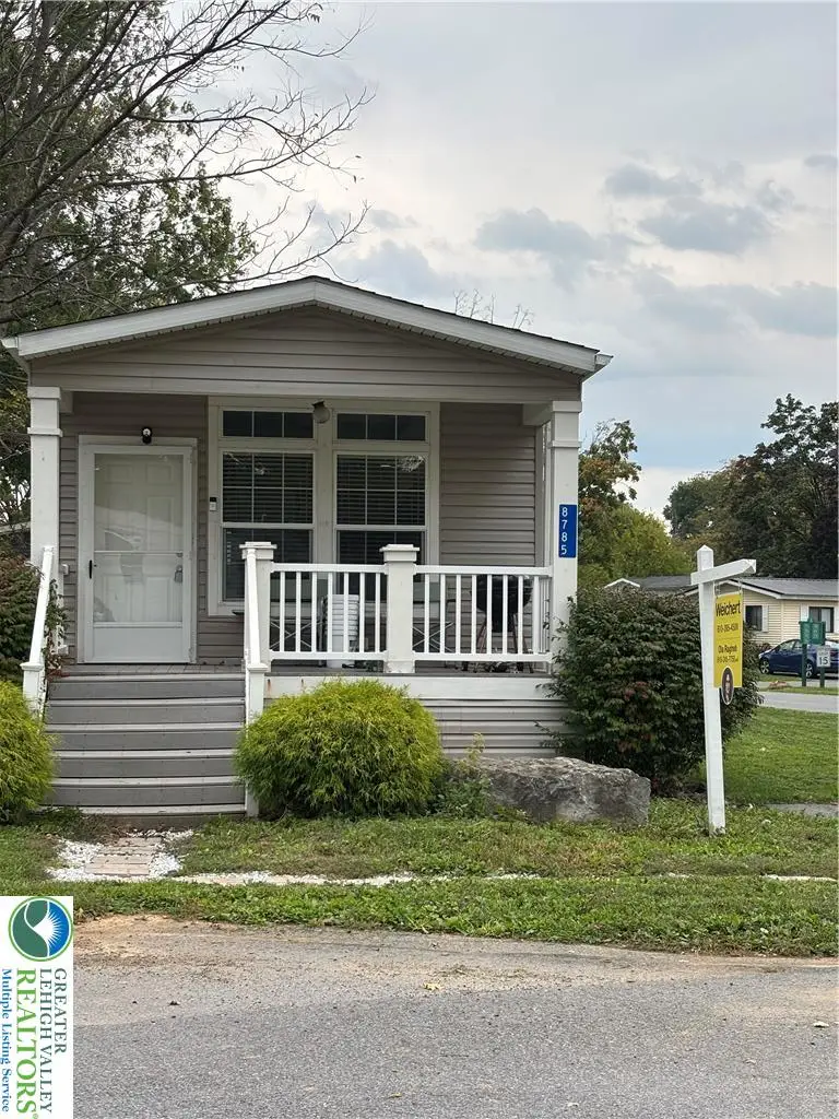8785 Breinig Run Circle, Breinigsville, PA 18031 - #1