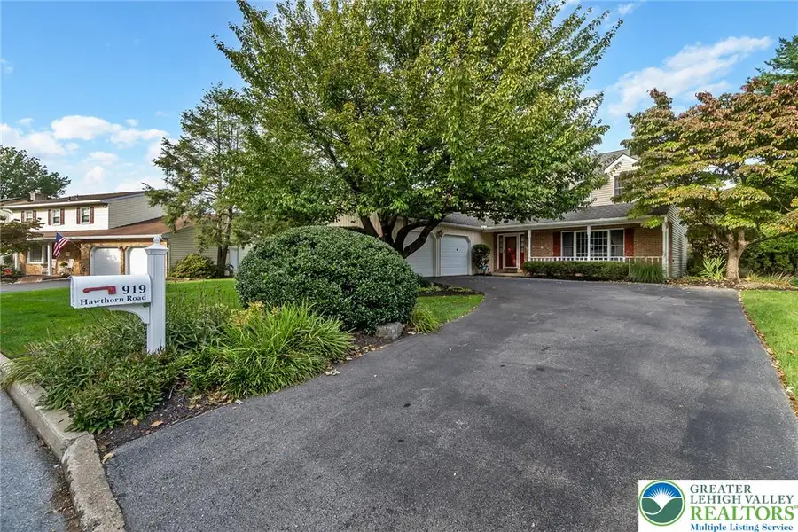 919 Hawthorn Road, Dorneyville, PA 18103 - #2