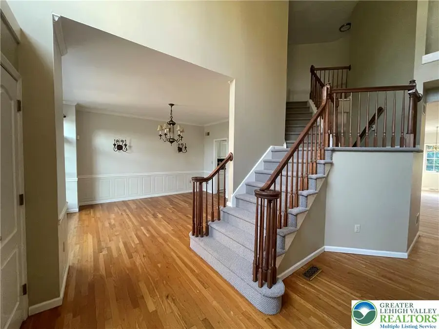 5250 Pineview Drive, Upper Saucon, PA 18034 - #3