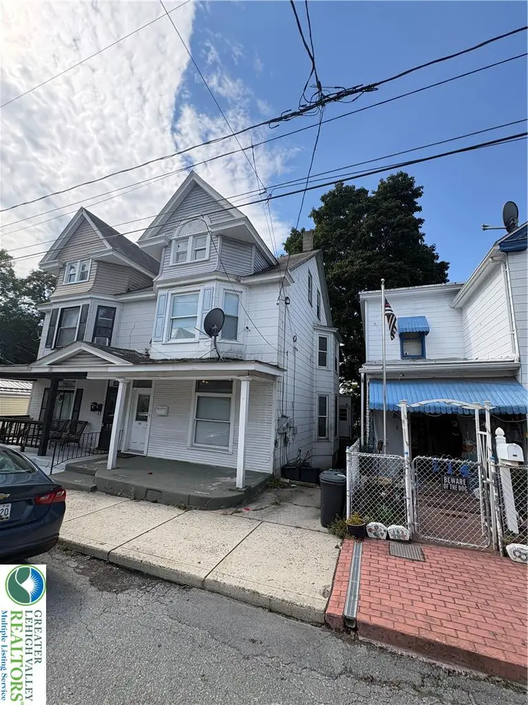 212 N Greenwood Street, Tamaqua, PA 18252 - #1