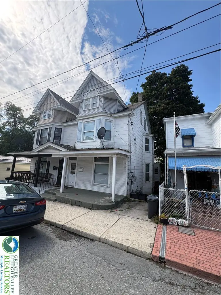 212 N Greenwood Street, Tamaqua, PA 18252 - #2