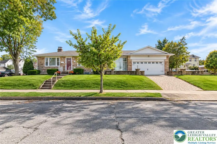 1405 Fernwood Street, Bethlehem, PA 18018 - #3