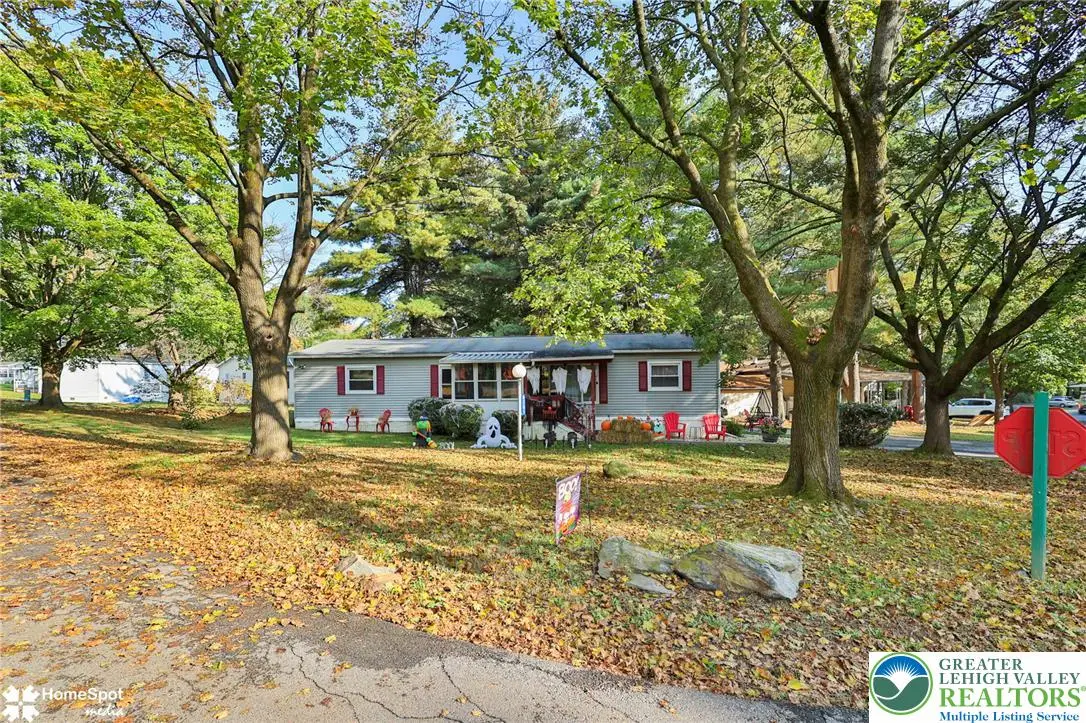 8701 Evergreen Circle, Breinigsville, PA 18031 - #1