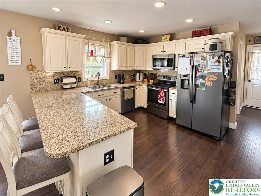 235 S 2nd Street, Bangor, PA 18013 - #2