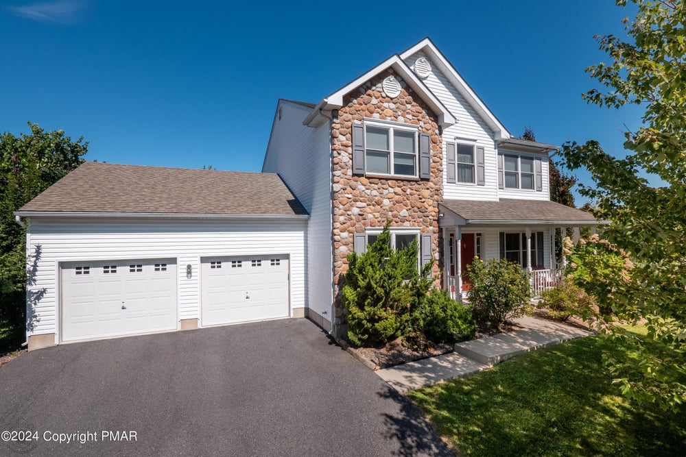 2120 Eagles Landing Drive, Nazareth, PA 18064 BHGRE