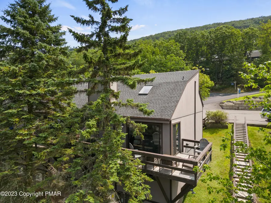 115 Cross Country Lane, Tannersville, PA 18372 - Image #2