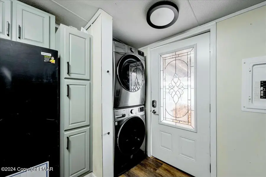 2612 Oakwood Court, East Stroudsburg, PA 18302 - Image #2