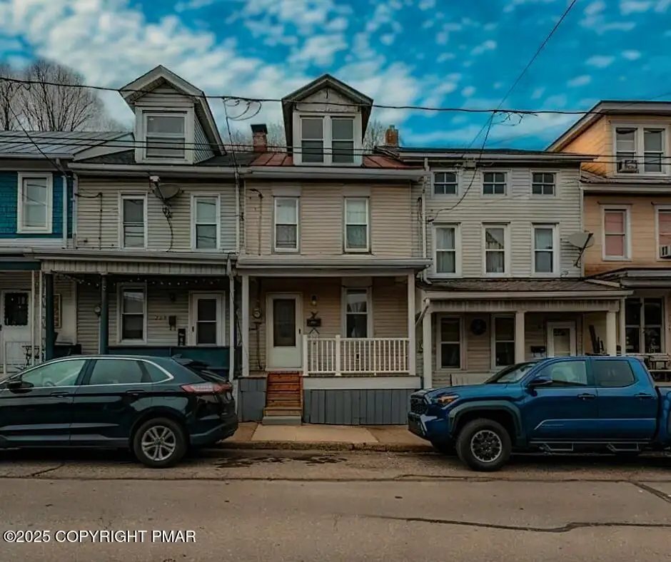 206 W Main St Street, Tremont, PA 17981 - Image #1