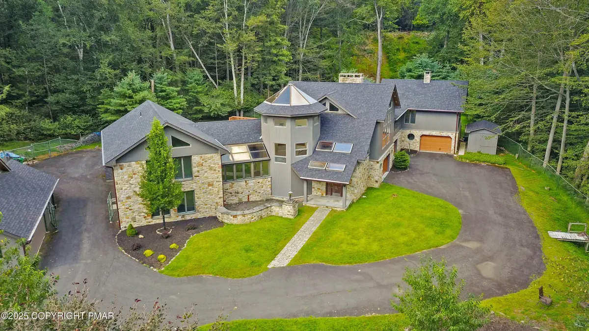 386 Camelback Road, Tannersville, PA 18372 - #1