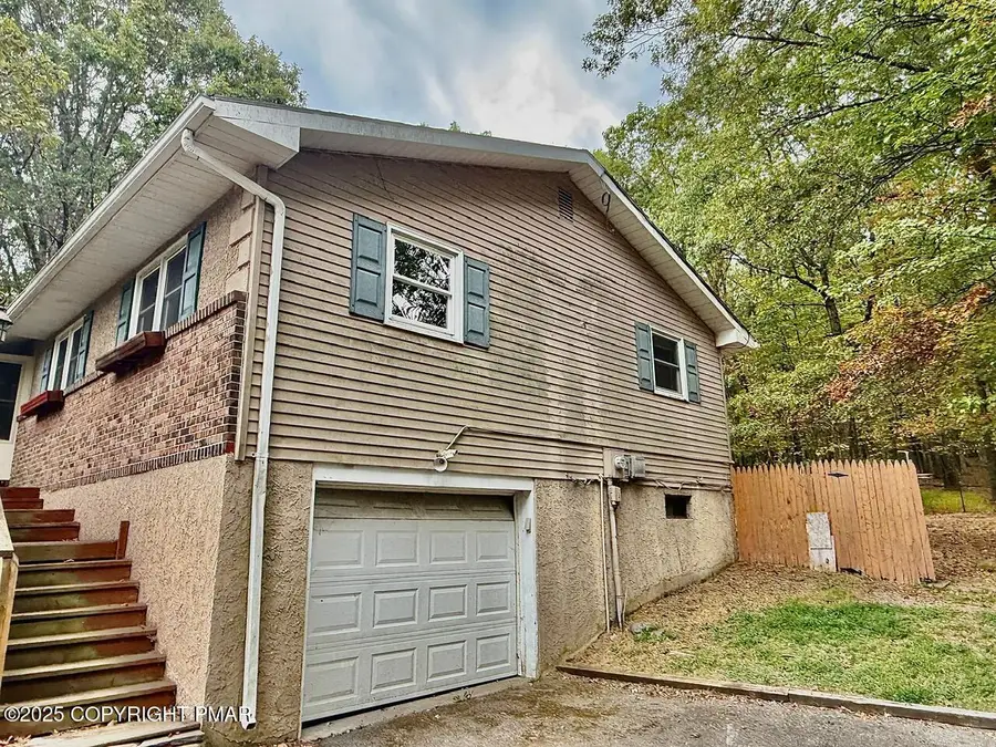117 Jennifer Lane, Effort, PA 18330 - Image #2