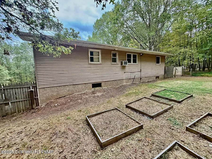 117 Jennifer Lane, Effort, PA 18330 - Image #3