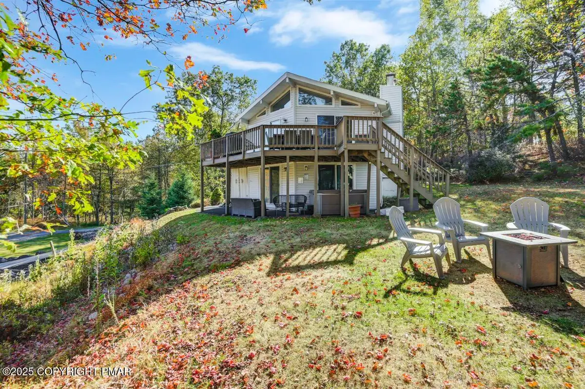 112 N Glade Court, Long Pond, PA 18334 - Image #1