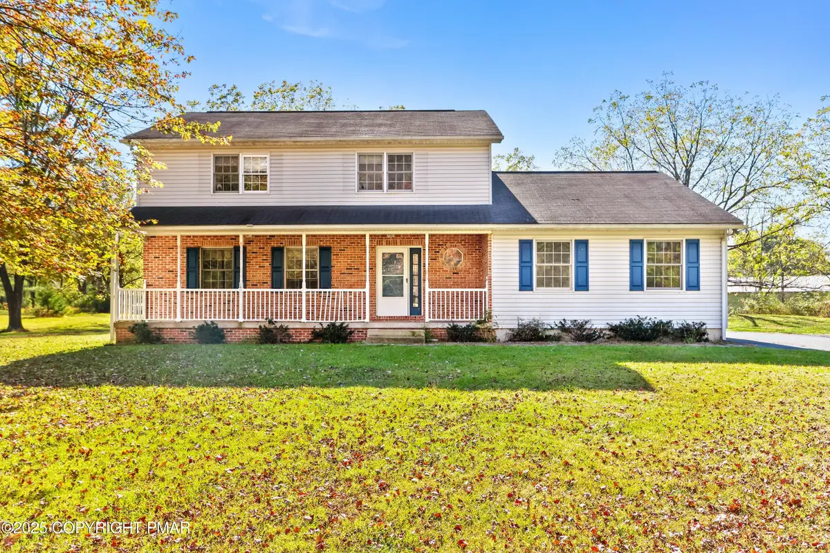 1547 Weir Creek Drive, Brodheadsville, PA 18322 - Image #1