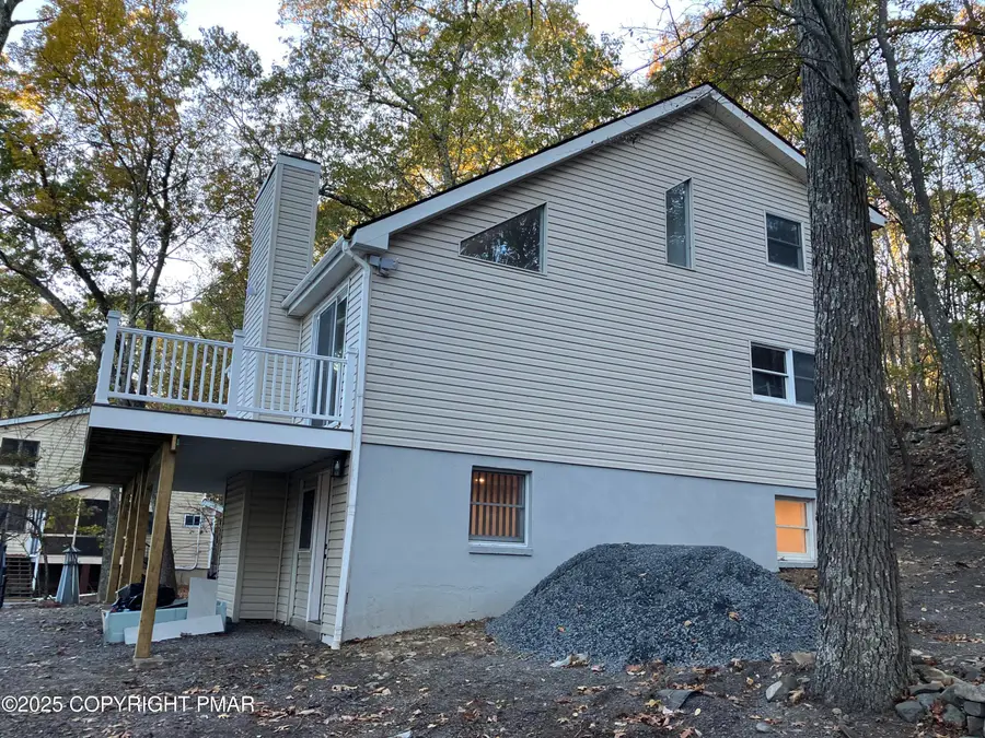 2096 Scarborough Way, Bushkill, PA 18324 - Image #2