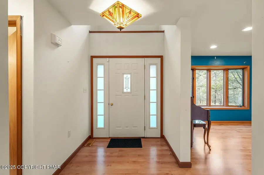 3245 Mountain View Drive, Tannersville, PA 18372 - Image #2