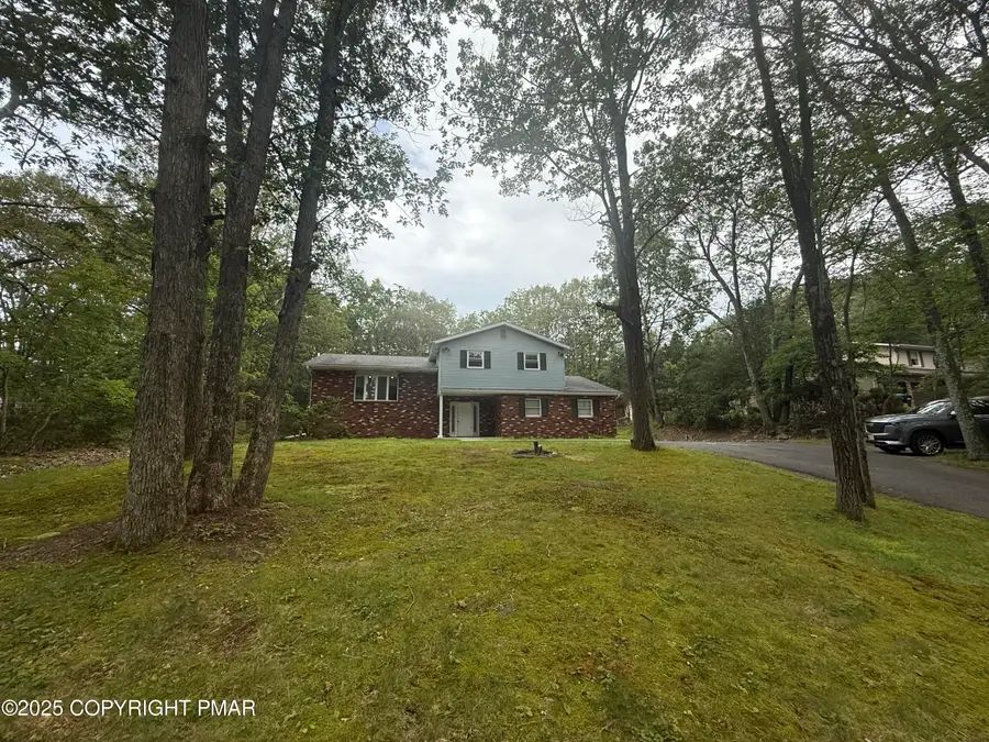 37 Seneca Road, Mount Pocono, PA 18344 - Image #2