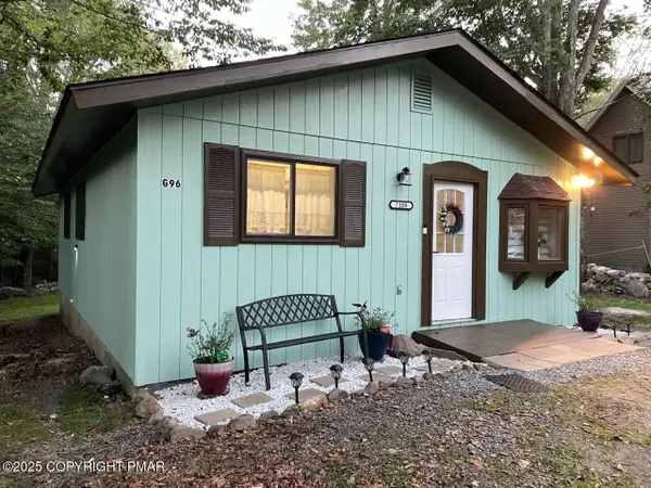 7108 Robinwood Drive, Tobyhanna, PA 18466