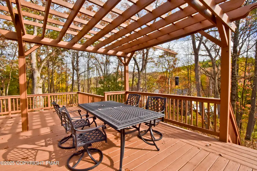 75 Shepard Avenue, Delaware Water Gap, PA 18327 - Image #2