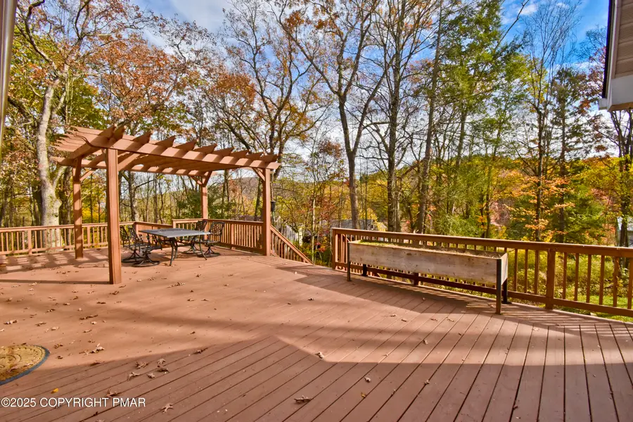 75 Shepard Avenue, Delaware Water Gap, PA 18327 - Image #3